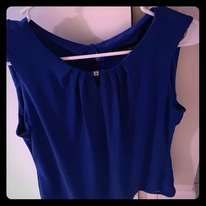 Stunning Ivanka Trump Pleated Keyhole Tank